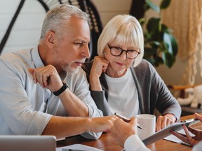 Both Tom and Amanda left full-time employment behind in 2022 and now work as a small business consultant and health and wellness consultant.